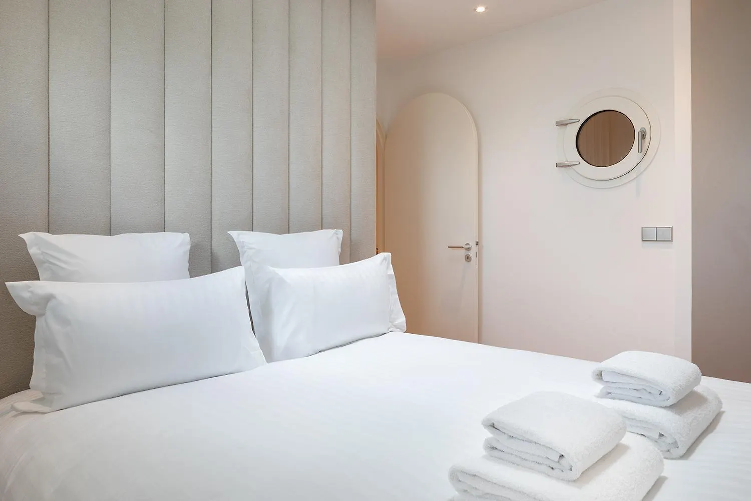 Pick A Flat'S Apartments In Saint Louis - Quai Des Orfevres Paris 0*,